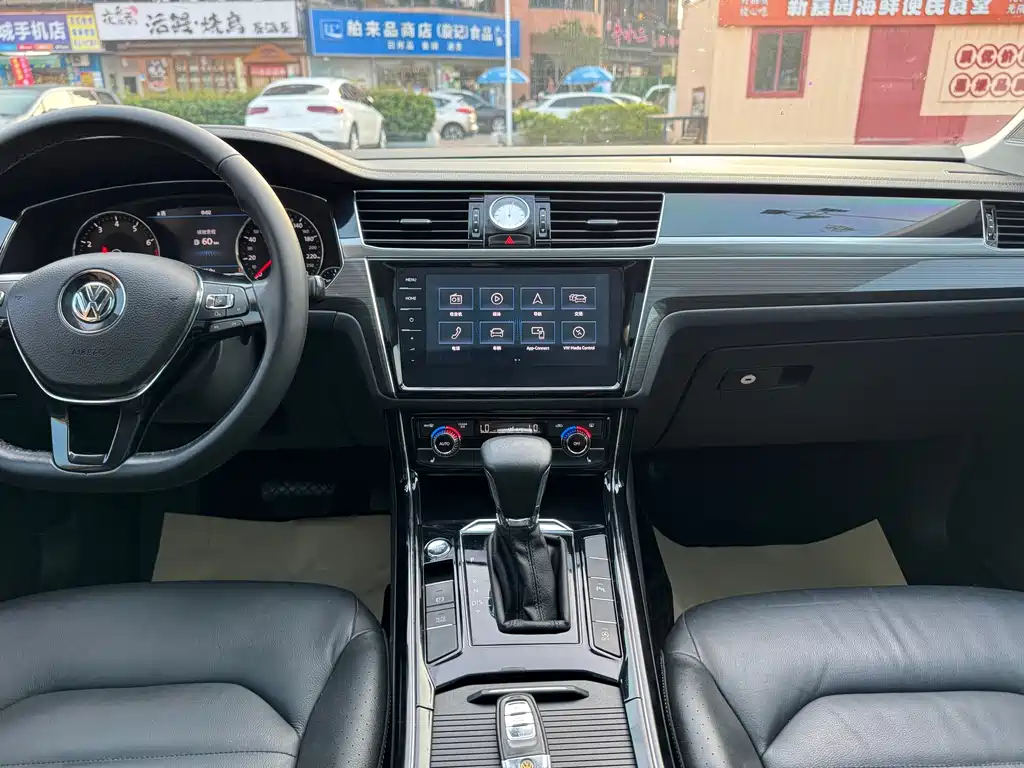 Volkswagen Phideon — миниатюра 17