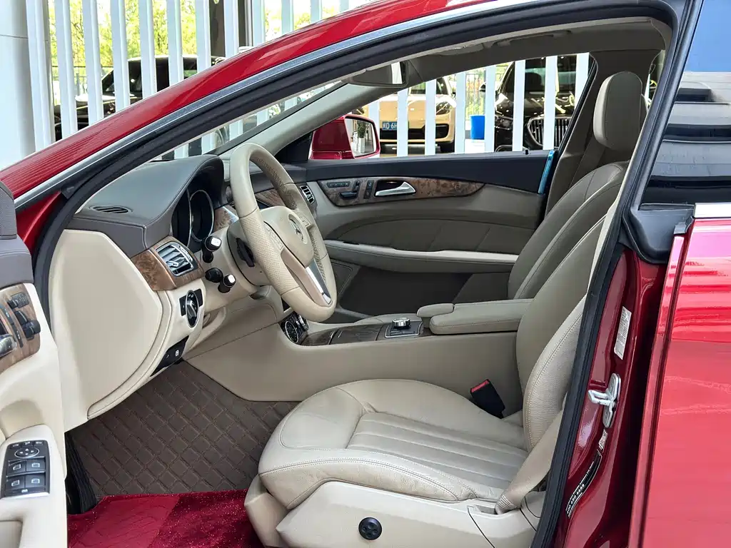 Mercedes-Benz CLS — миниатюра 14