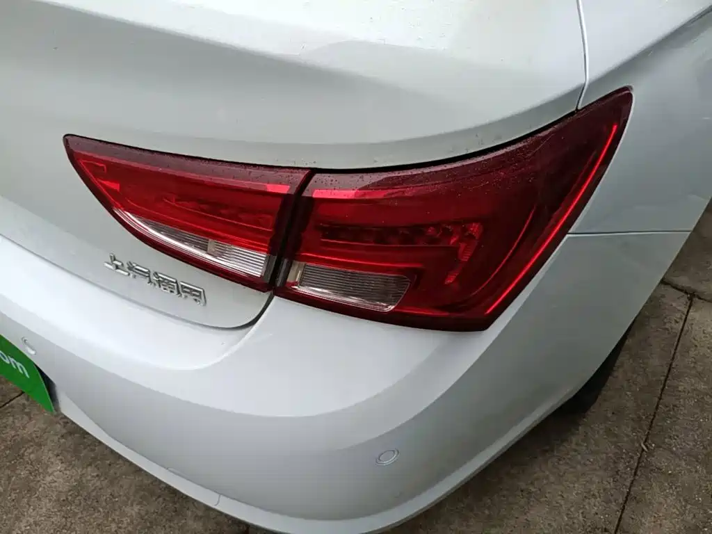 Buick Verano — миниатюра 8