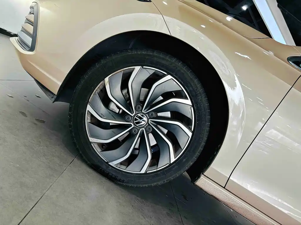 Volkswagen Golf — миниатюра 9