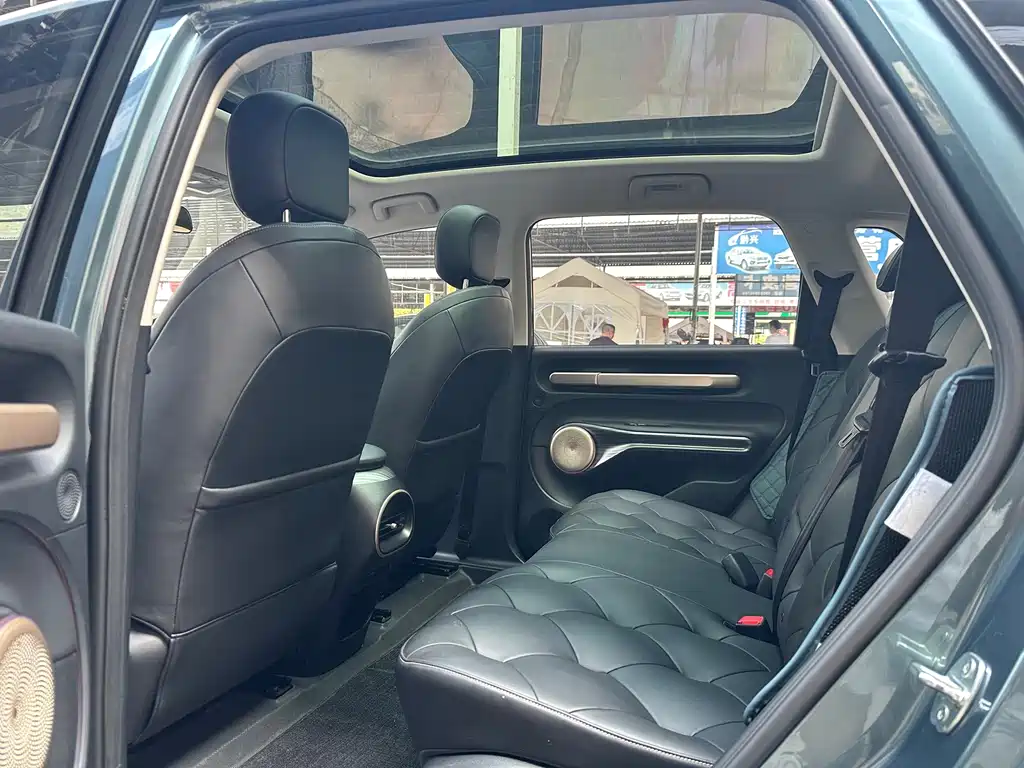 Baojun Yunduo — миниатюра 11
