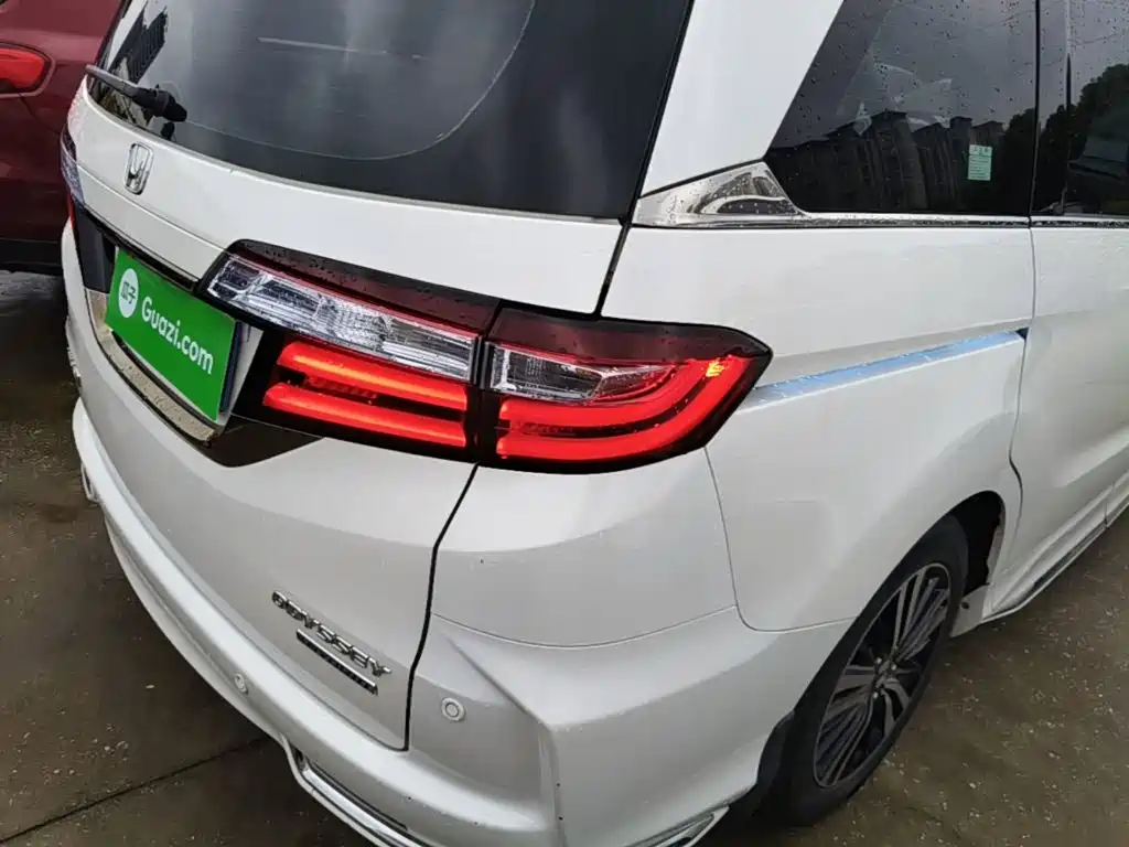 Honda Odyssey — миниатюра 8
