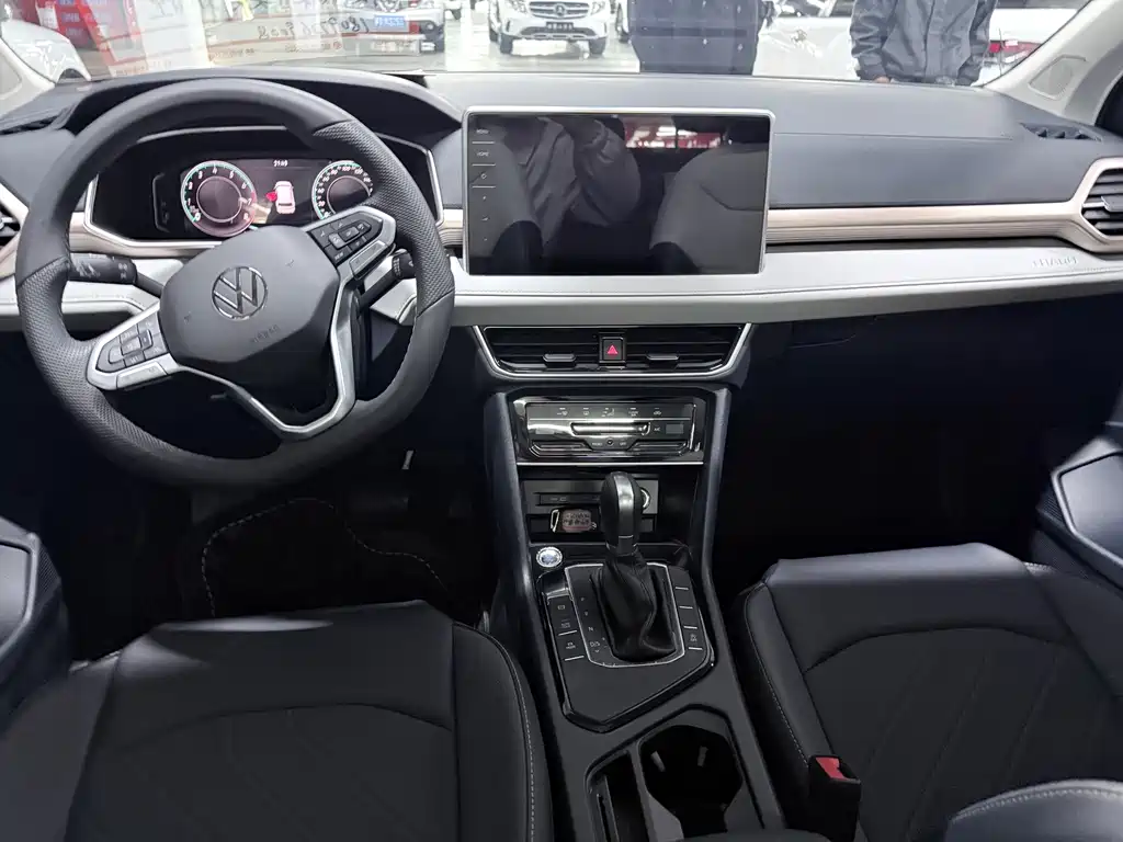 Volkswagen Tharu — миниатюра 12