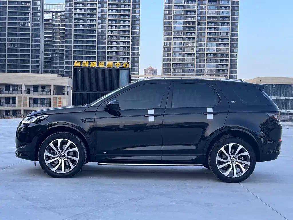 LAND ROVER DISCOVER SPORTS