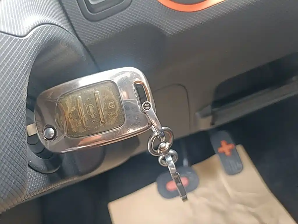 Wuling MINIEV — миниатюра 9