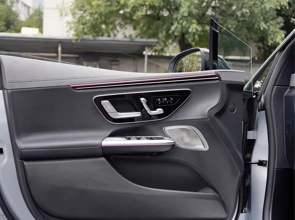 Mercedes-Benz EQE — миниатюра 15