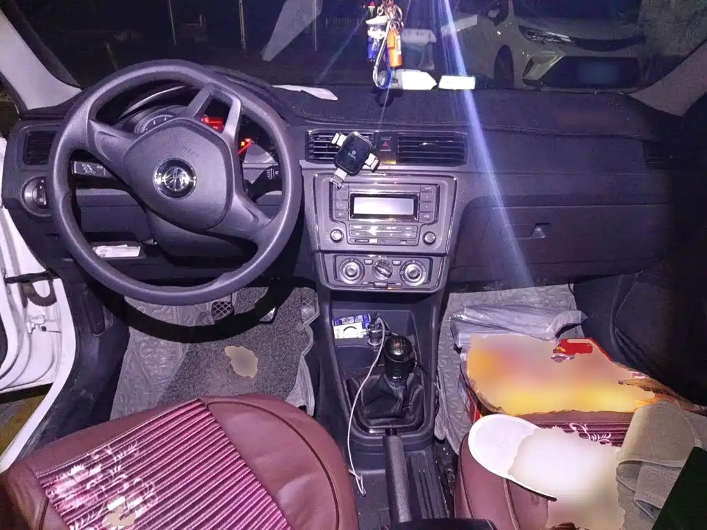 Volkswagen Santana — миниатюра 5