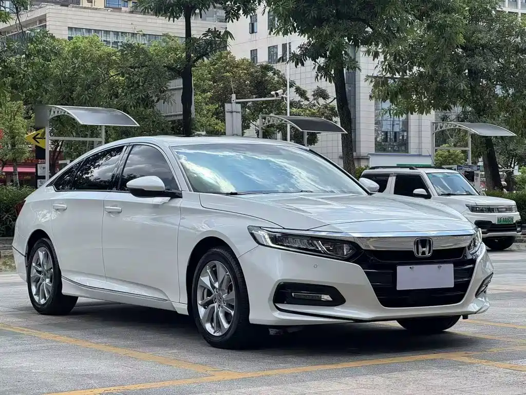 Honda Accord — миниатюра 6