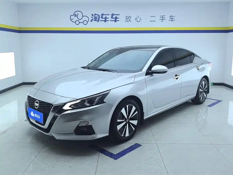 Nissan Teana 2023
