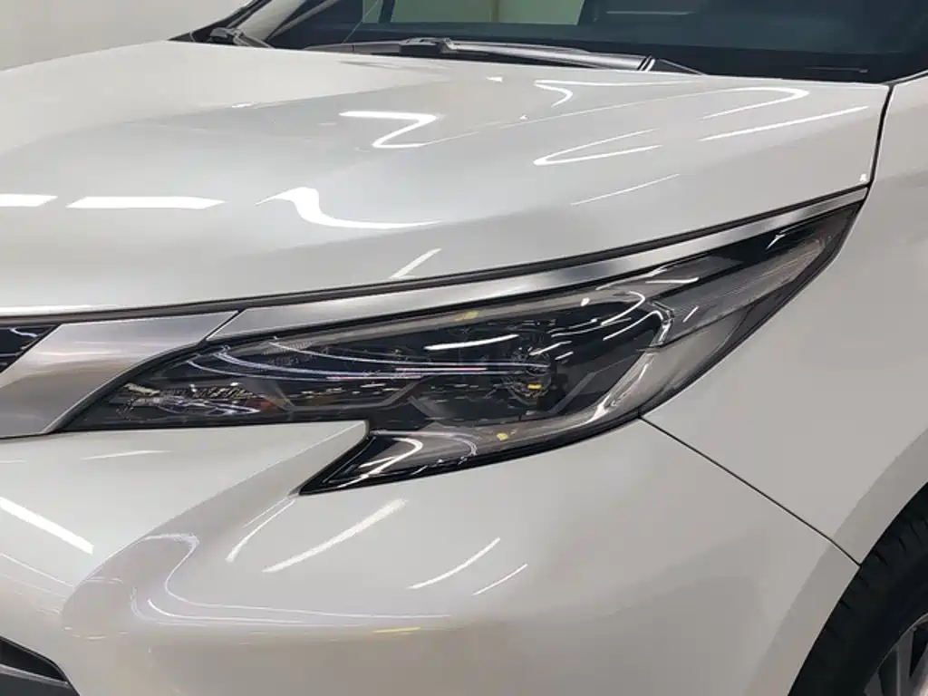 Toyota Sienna — миниатюра 9