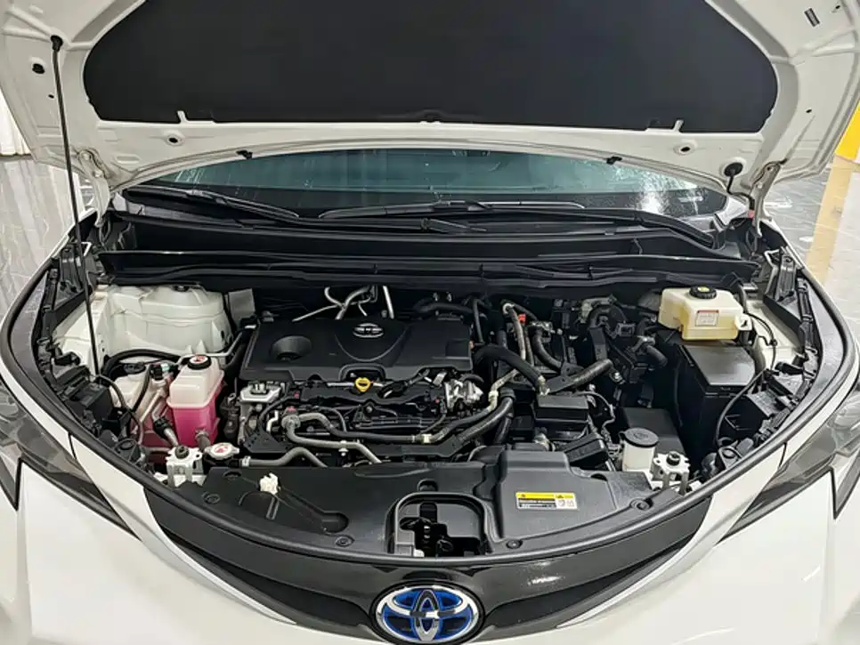 Toyota Sienna — миниатюра 19