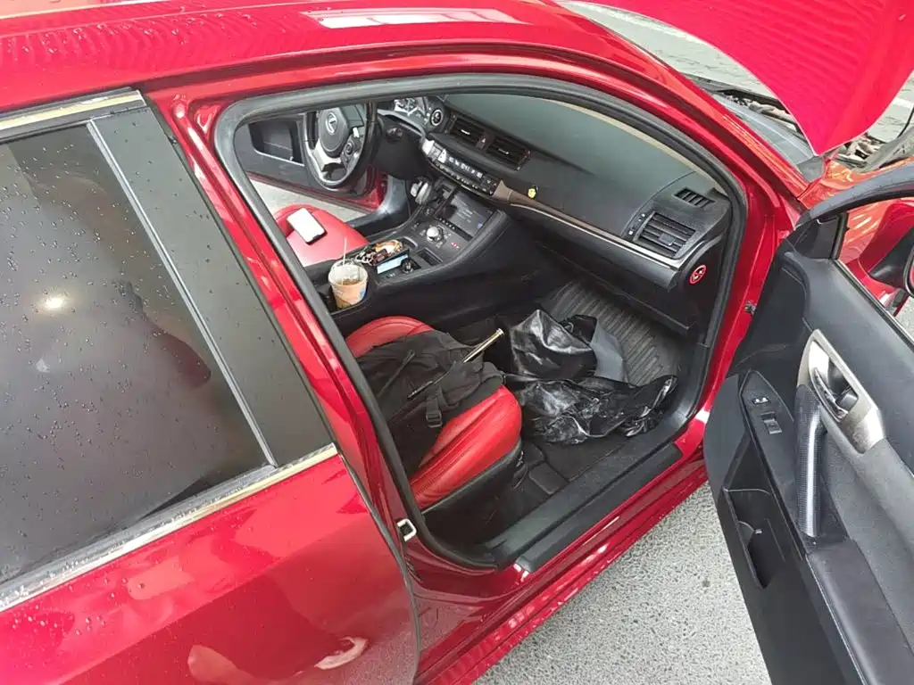 Lexus CT — миниатюра 9