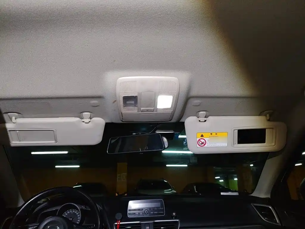 Mazda 3 Axela — миниатюра 9