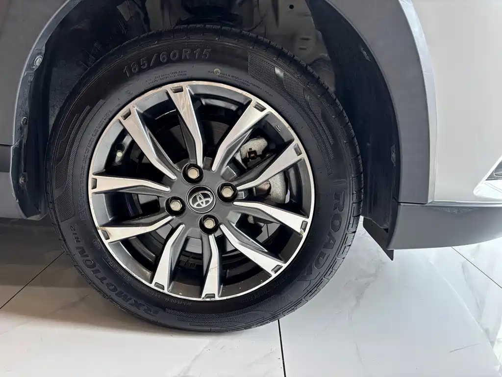 Toyota Yaris L Zhixuan X 1.5L CVT Luxury PLUS Edition, фото 18