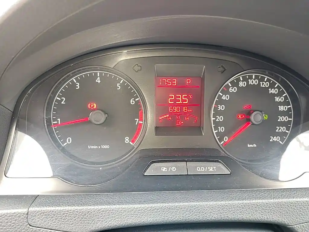 Volkswagen Santana — миниатюра 12