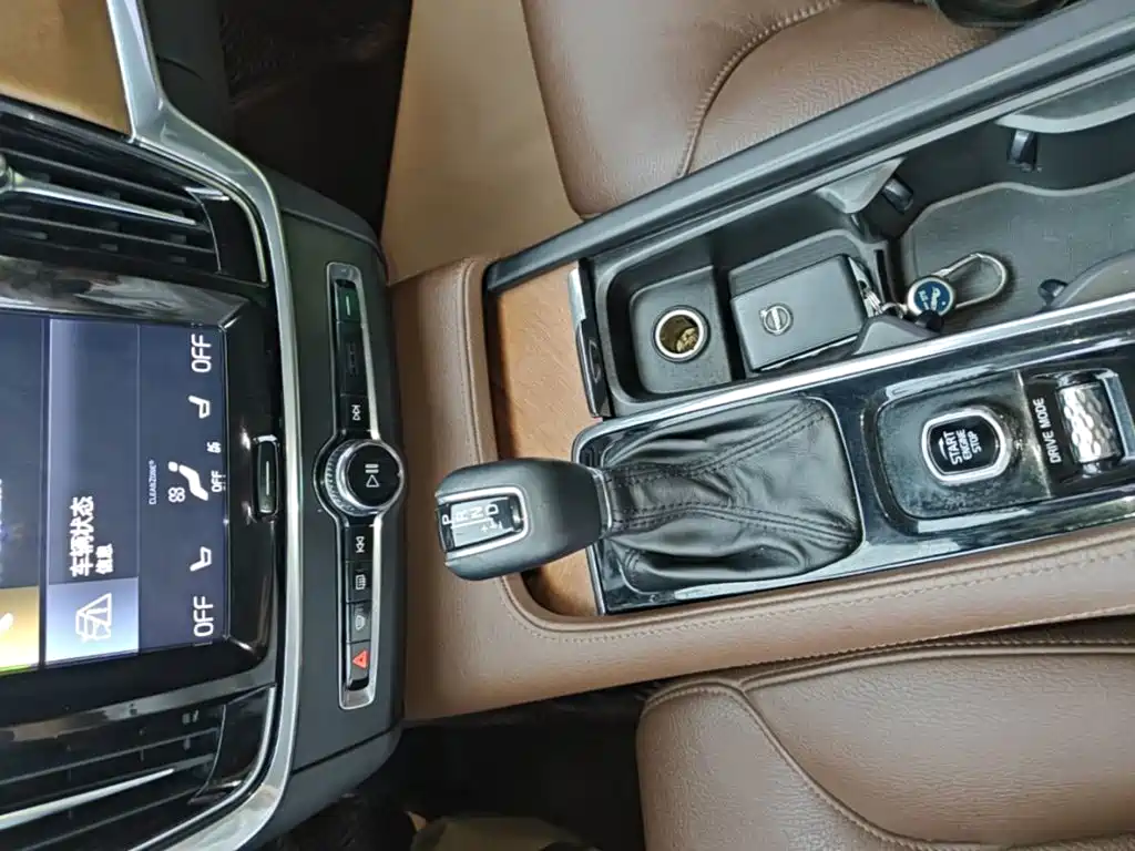 Volvo S90 — миниатюра 14