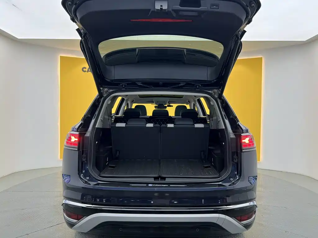 Volkswagen ID.6 Crozz — миниатюра 12