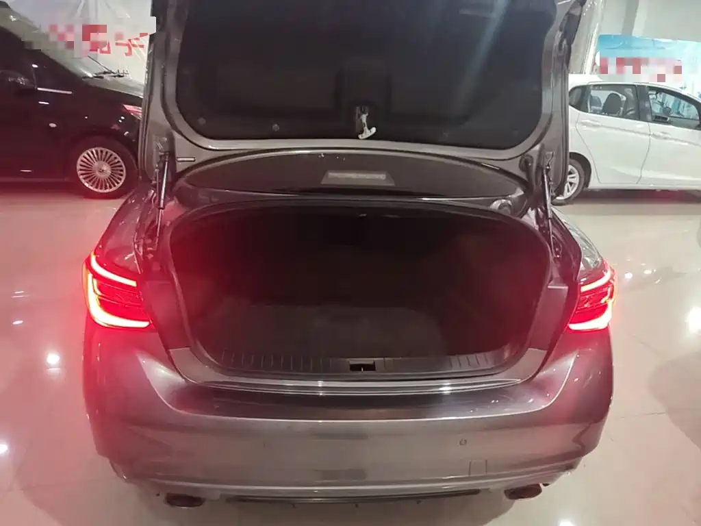 Infiniti Q50L — миниатюра 19