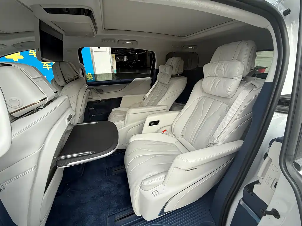 BUICK GL8 NEW ENERGY