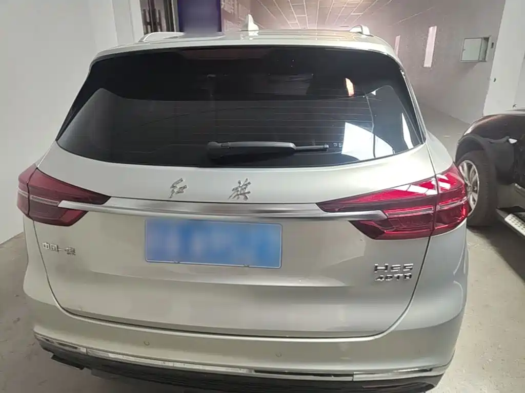 Hongqi HS5 2019 2.0T