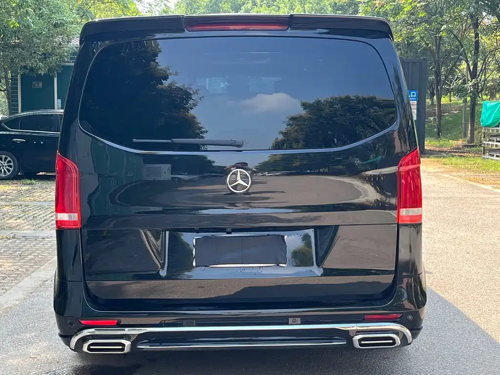 Mercedes-Benz V-Class (Import) — миниатюра 6