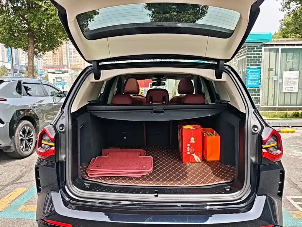 BMW iX3 — миниатюра 19