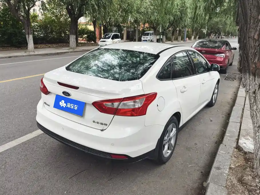 Ford Focus — миниатюра 3