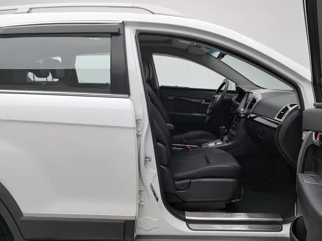Chevrolet Captiva — миниатюра 23
