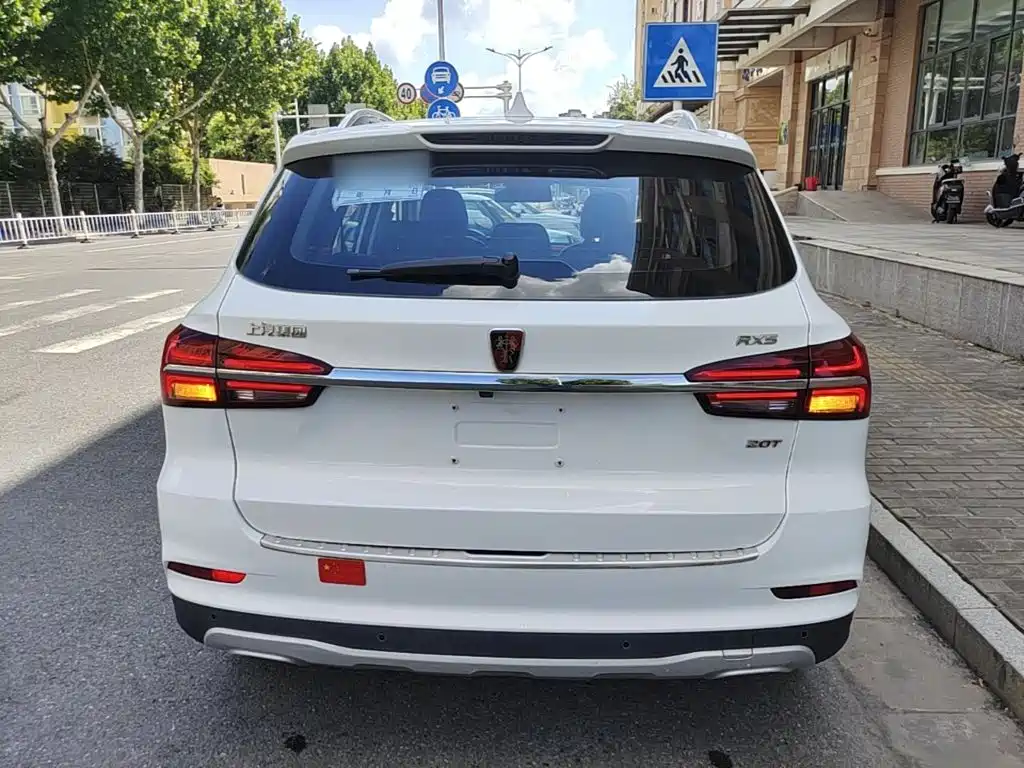 Roewe RX5 — миниатюра 6