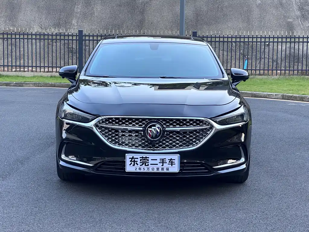 Buick LaCrosse — миниатюра 3