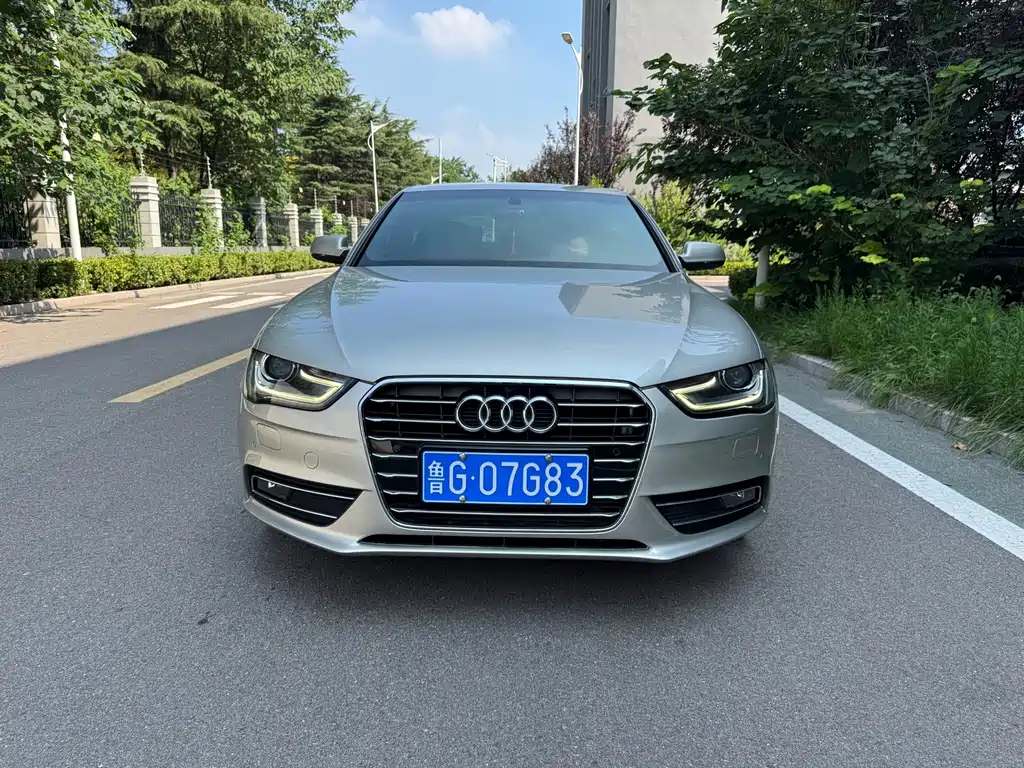 Audi A4L 35 TFSI Auto Comfort Type, фото 2
