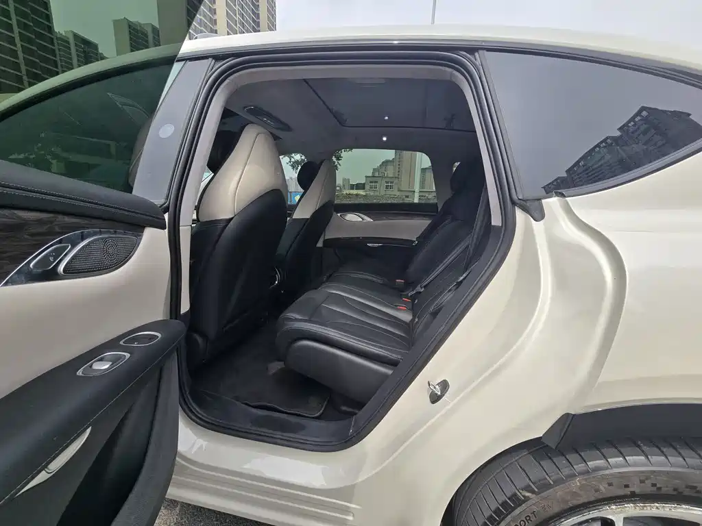 IM Motors LS7 2024 90kWh Max Elite