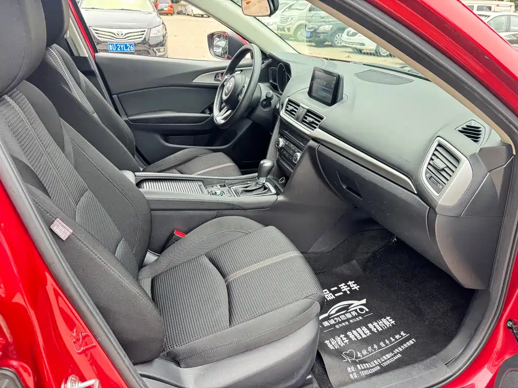 Mazda 3 Axela — миниатюра 8