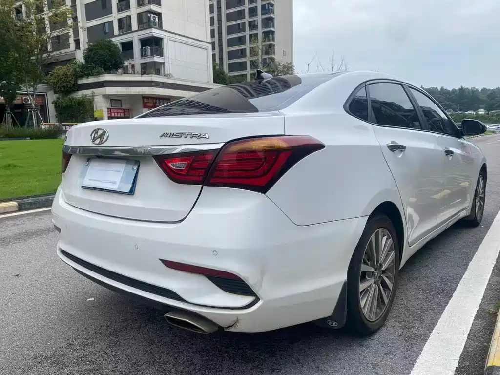 Hyundai Mistra — миниатюра 9