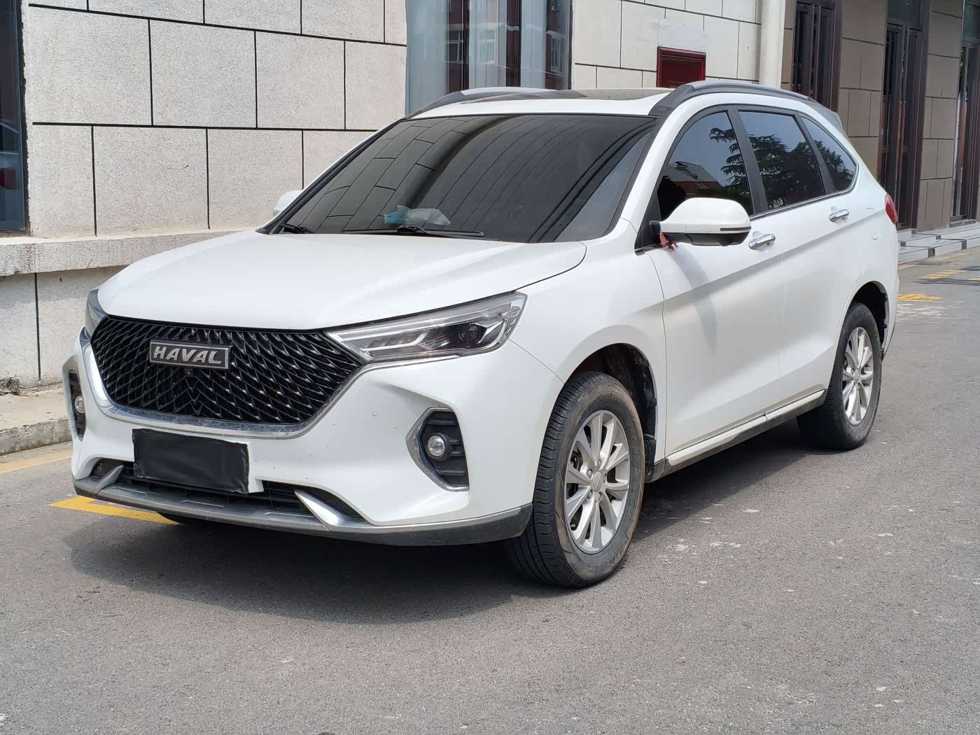 Haval Haval M6 1.5 л 2022 г. Белый, пробег 44000 км