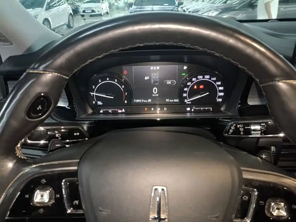 Lincoln Corsair — миниатюра 12