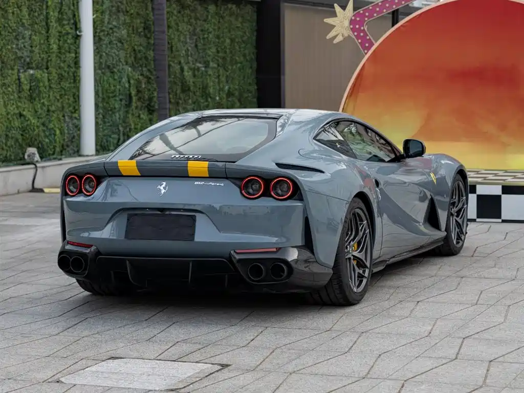 Ferrari 812 2017 6.5L Superfast