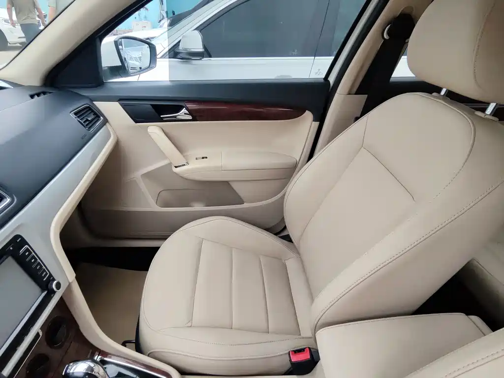 Volkswagen Lavida — миниатюра 7