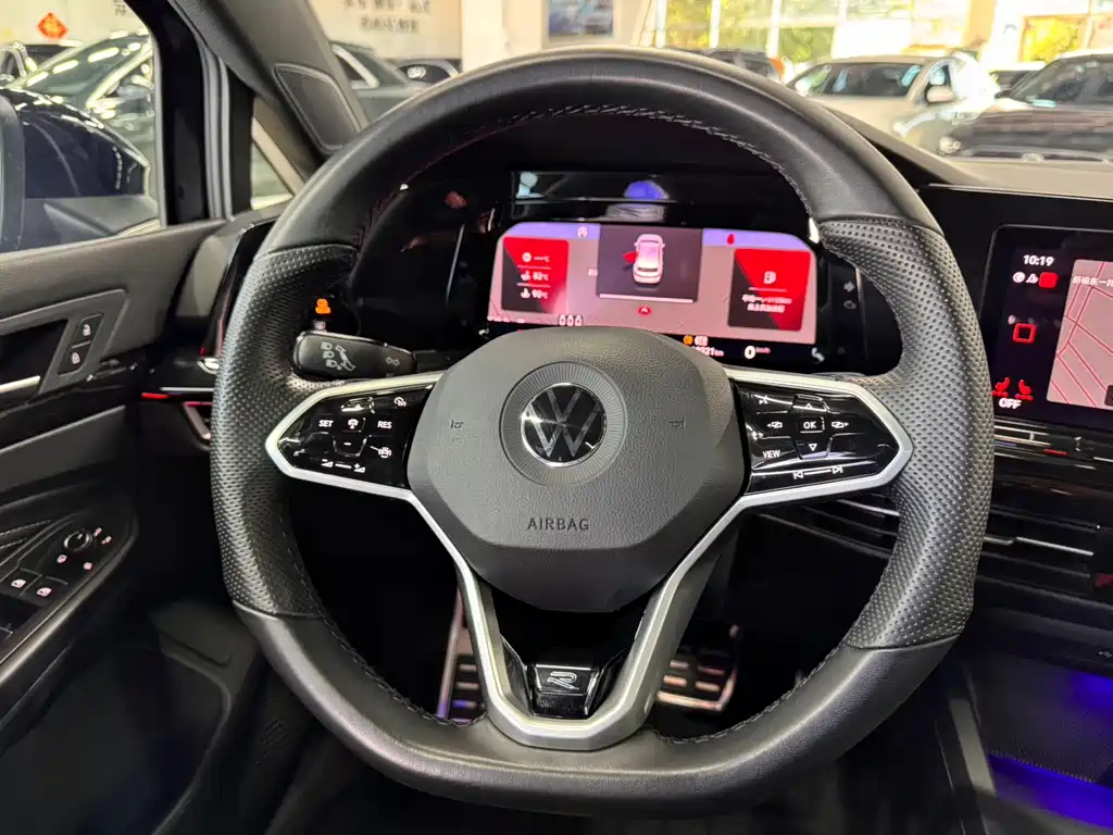 Volkswagen Golf — миниатюра 16
