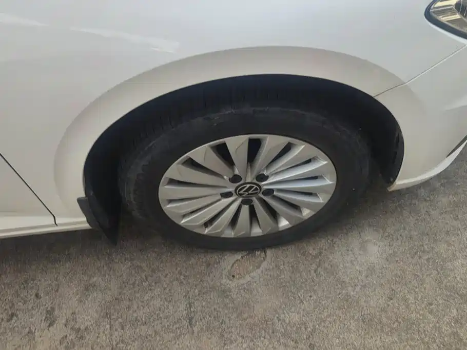 Volkswagen Lavida — миниатюра 6