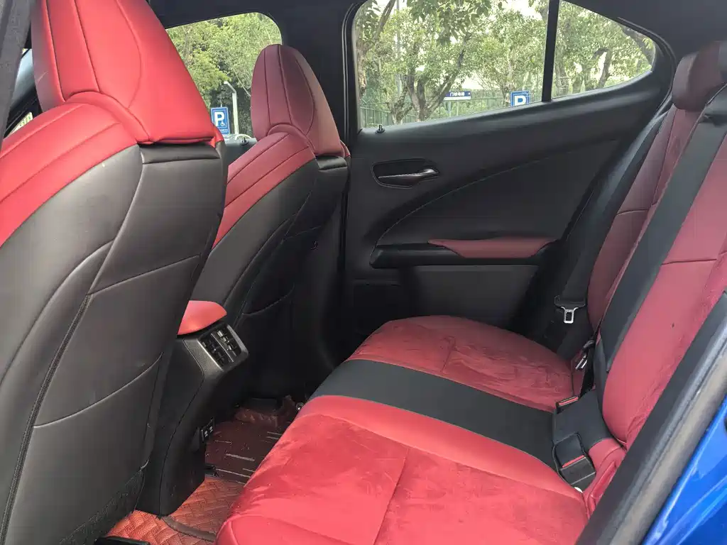 Lexus UX — миниатюра 11