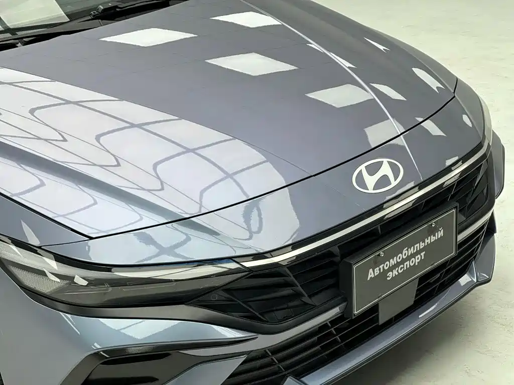 Hyundai Elantra — миниатюра 5