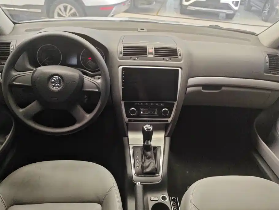 Skoda Octavia — миниатюра 11