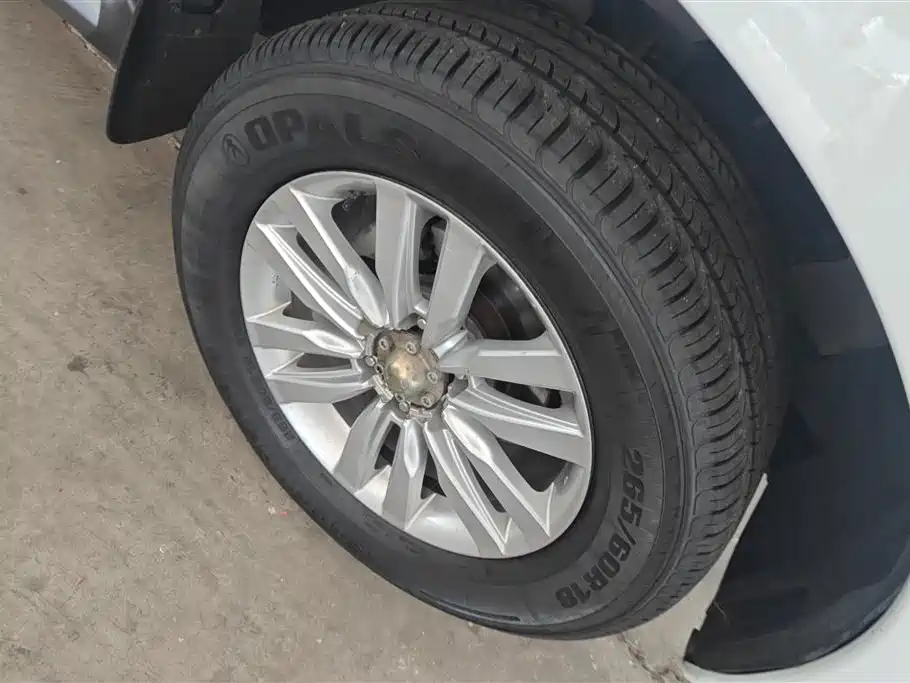 ISUZU MU X SHEPHERD RANGER