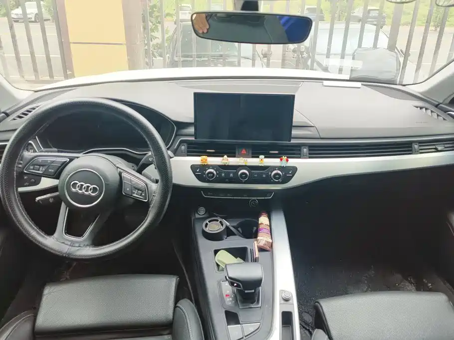 Audi A4L — миниатюра 12