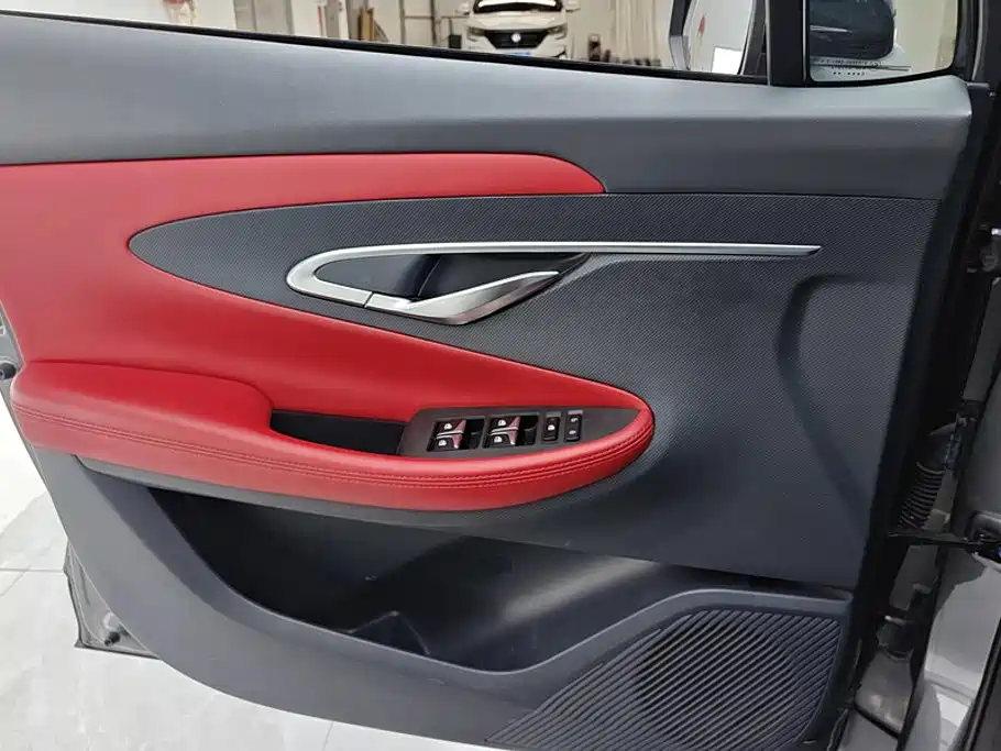 Changan UNI-T — миниатюра 7