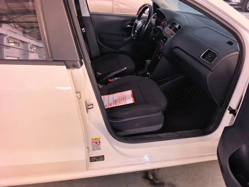 Volkswagen Polo — миниатюра 25