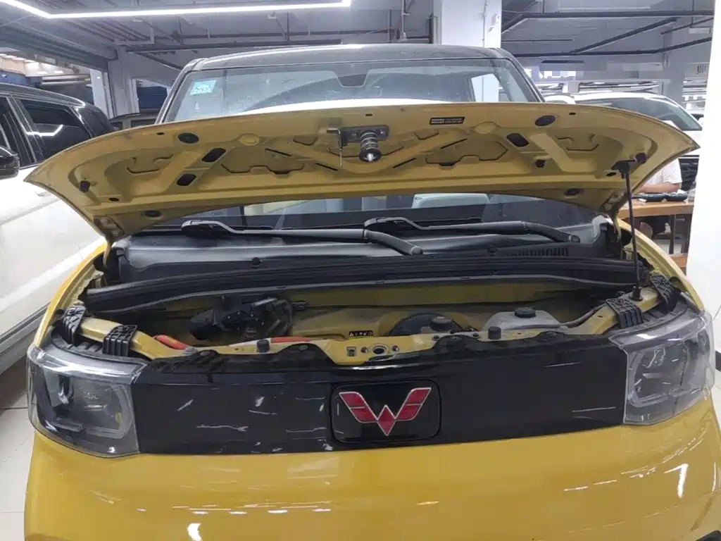 Wuling MINIEV — миниатюра 20