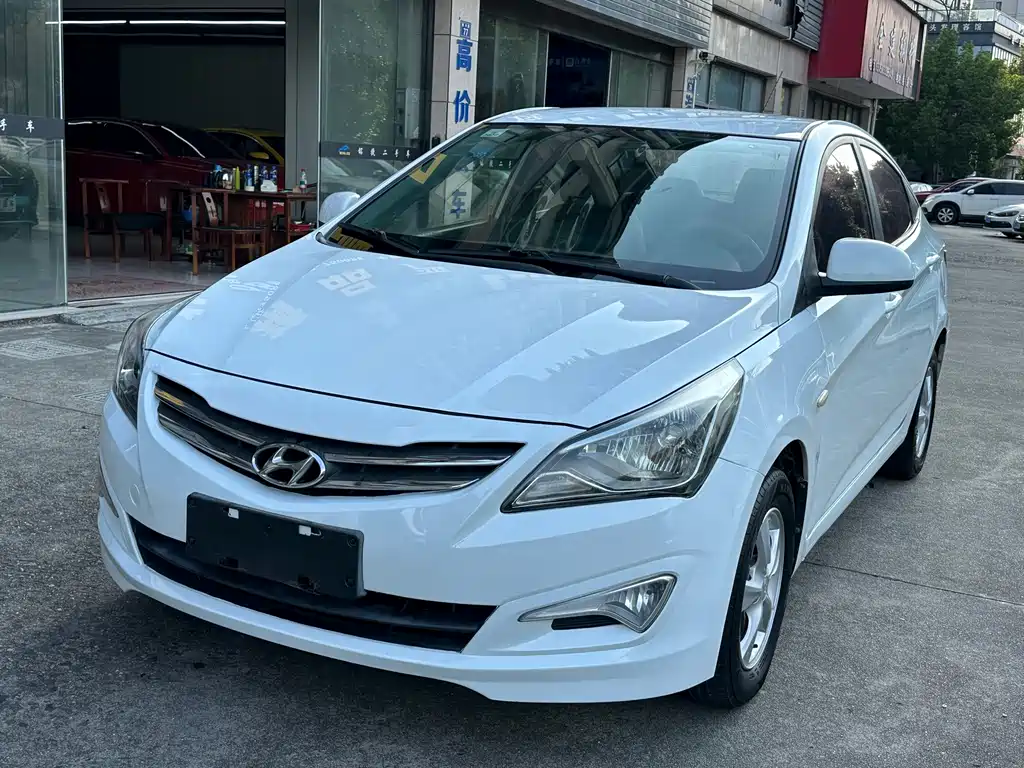 Hyundai Verna
