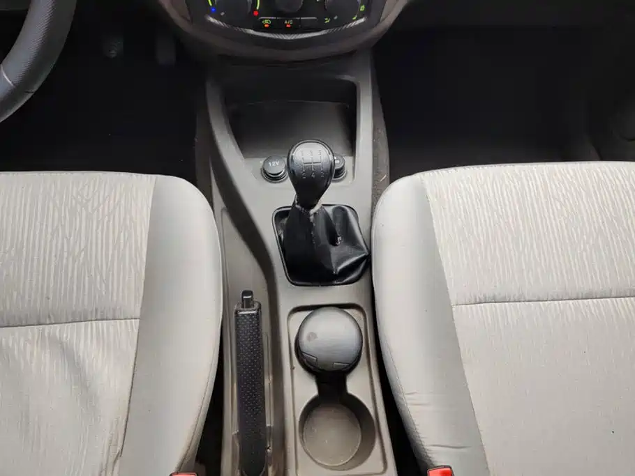 Wuling Hongguang — миниатюра 16